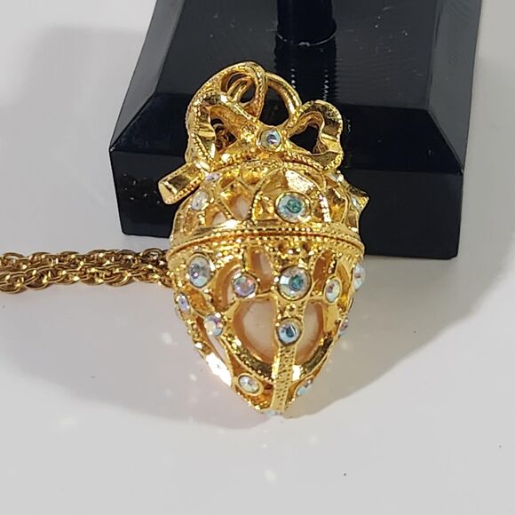 Faberge Egg Pendant Necklace Earrings Set Joan Rivers Jewelry Locket Rhinestone - Picture 4 of 12